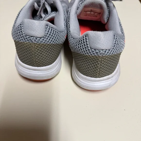 Nike Revolution Womens Running Shoes Orange Gray Size 8.5 - Picture 6 of 9